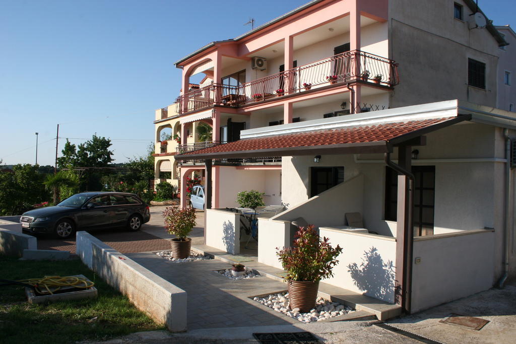 Guest House Zohil Rovinj Exterior foto