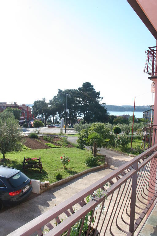 Guest House Zohil Rovinj Exterior foto